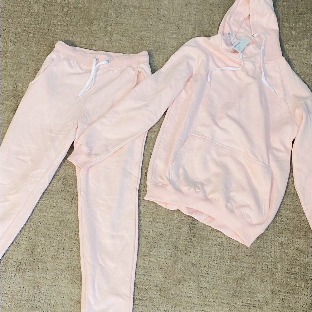Women’s Matching Light Pink Sweatsuit
